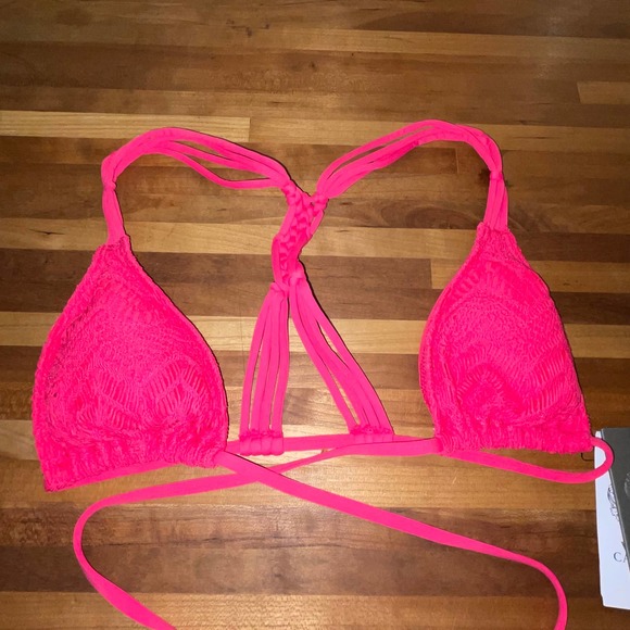 Vince Camuto Crochet Lace Tie Front Triangle Bra and bottom set - Picture 3 of 9